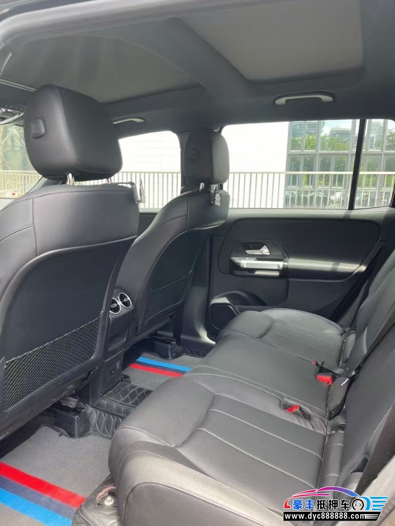 23年奔驰GLB轿车抵押车出售