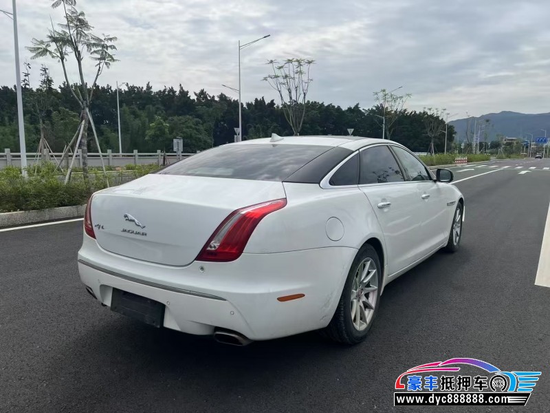 15年捷豹XJL轿车抵押车出售