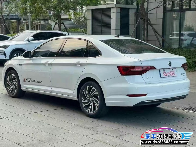 21年大众速腾轿车抵押车出售