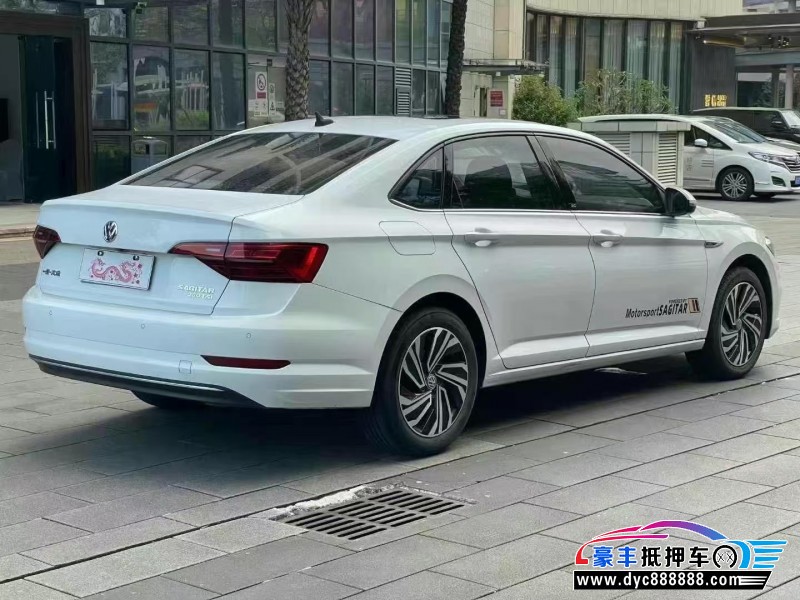 21年大众速腾轿车抵押车出售