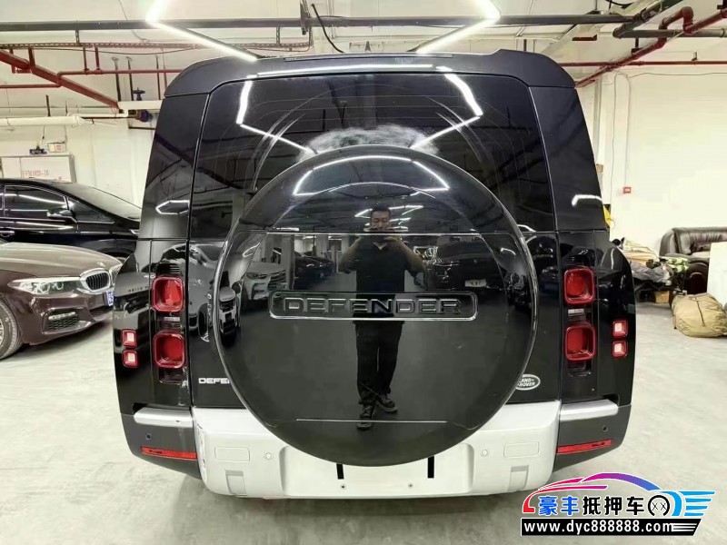 24年路虎卫士轿车抵押车出售