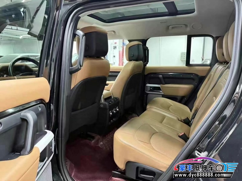 24年路虎卫士轿车抵押车出售