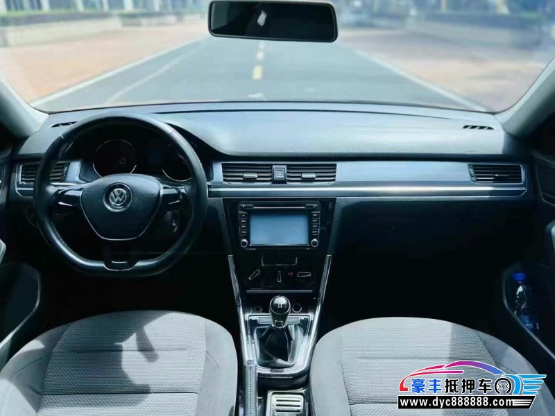 16年大众宝来轿车抵押车出售