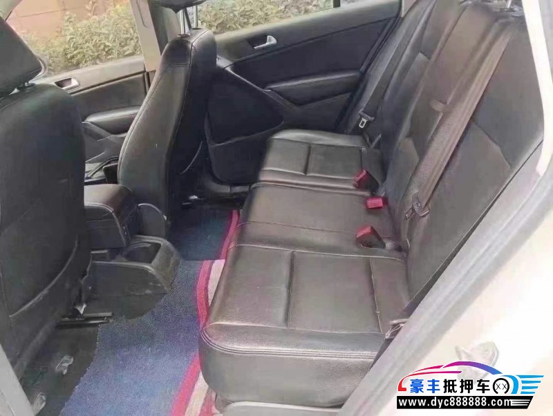 13年大众途观轿车抵押车出售