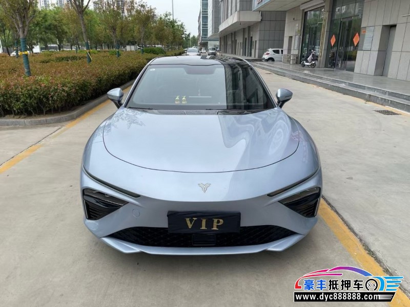 24年哪吒S轿车抵押车出售