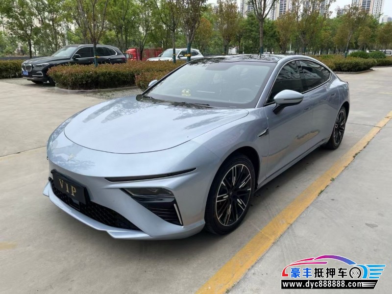 24年哪吒S轿车抵押车出售