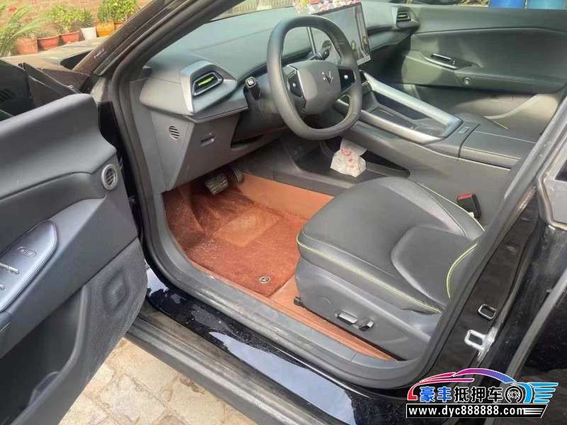 24年极狐阿尔法S轿车抵押车出售