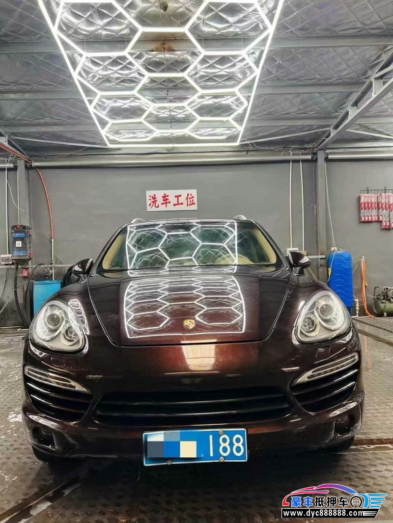 14年保时捷卡宴轿车抵押车出售