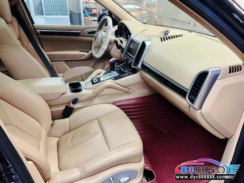 14年保时捷卡宴轿车抵押车出售