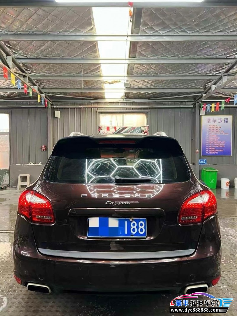 14年保时捷卡宴轿车抵押车出售