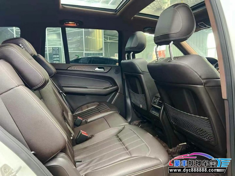 18年奔驰GLS轿车抵押车出售