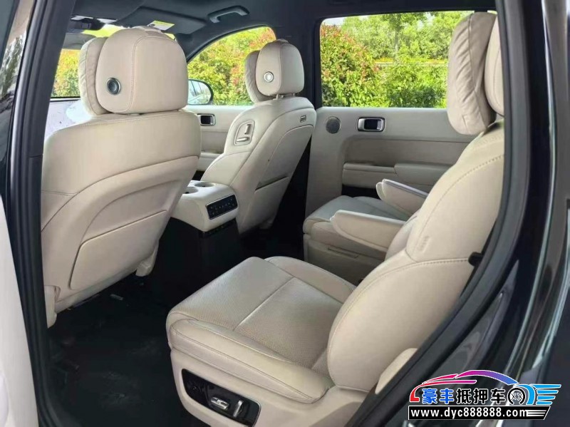 24年理想L9轿车抵押车出售