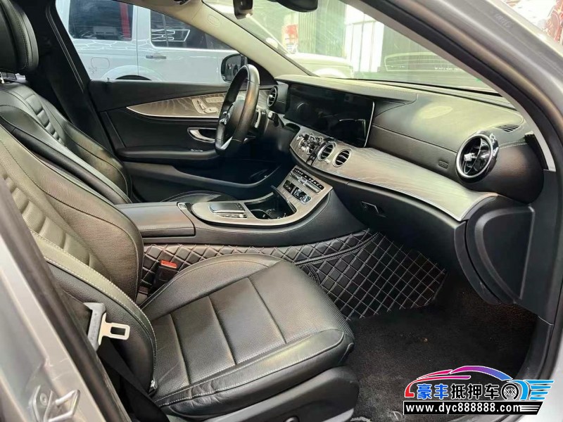 20年奔驰E轿车抵押车出售