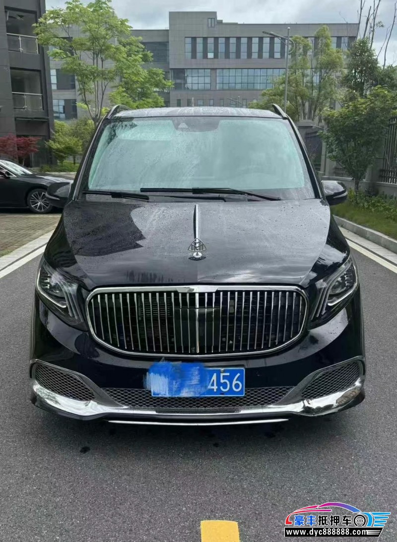 24年奔驰V轿车抵押车出售