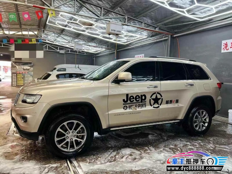 16年Jeep大切诺基轿车抵押车出售