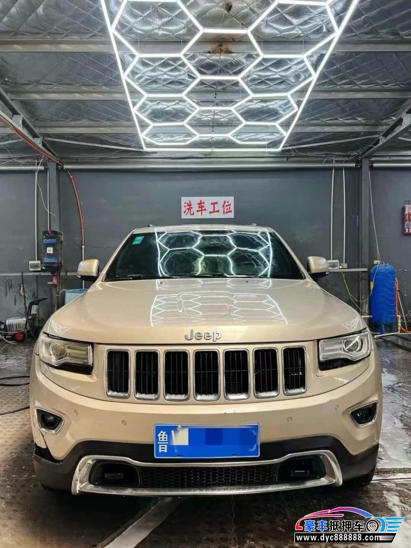 16年Jeep大切诺基轿车抵押车出售