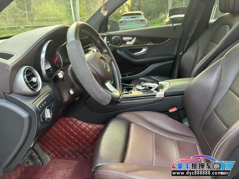 17年奔驰GLC轿车抵押车出售