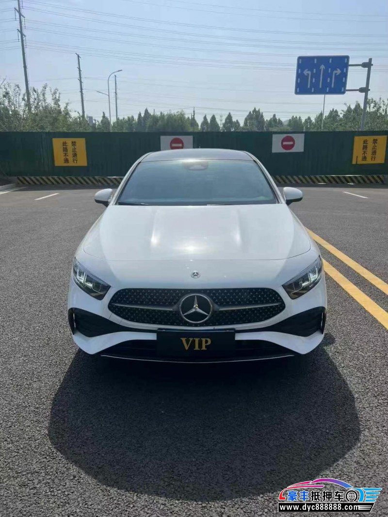 抵押车出售23年奔驰A轿车