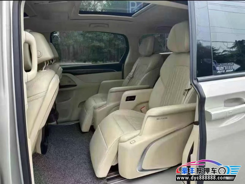 22年别克GL8轿车抵押车出售