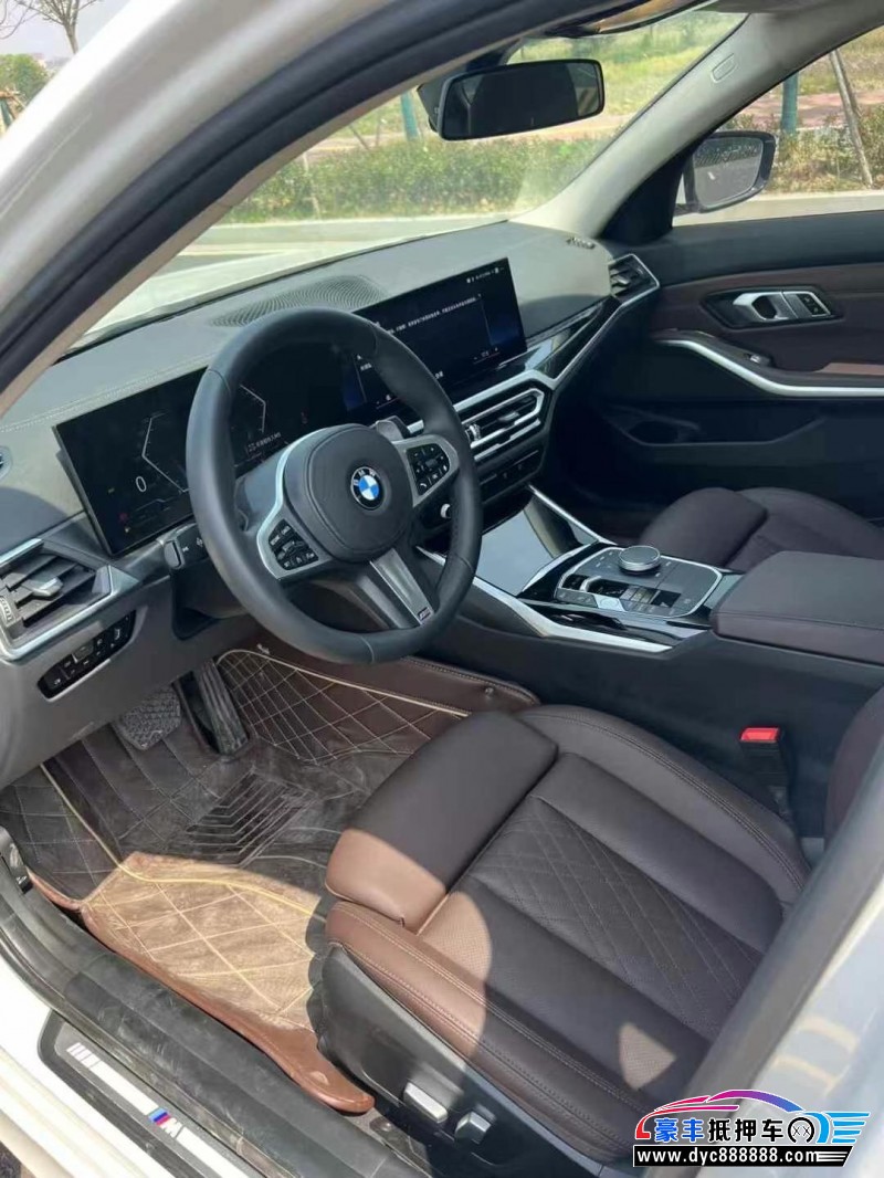 23年宝马3系轿车抵押车出售