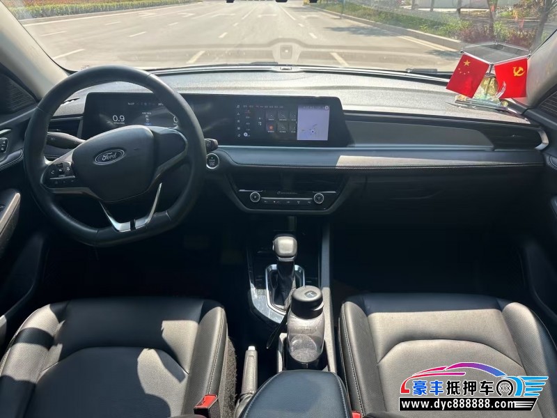 21年福特福睿斯轿车抵押车出售