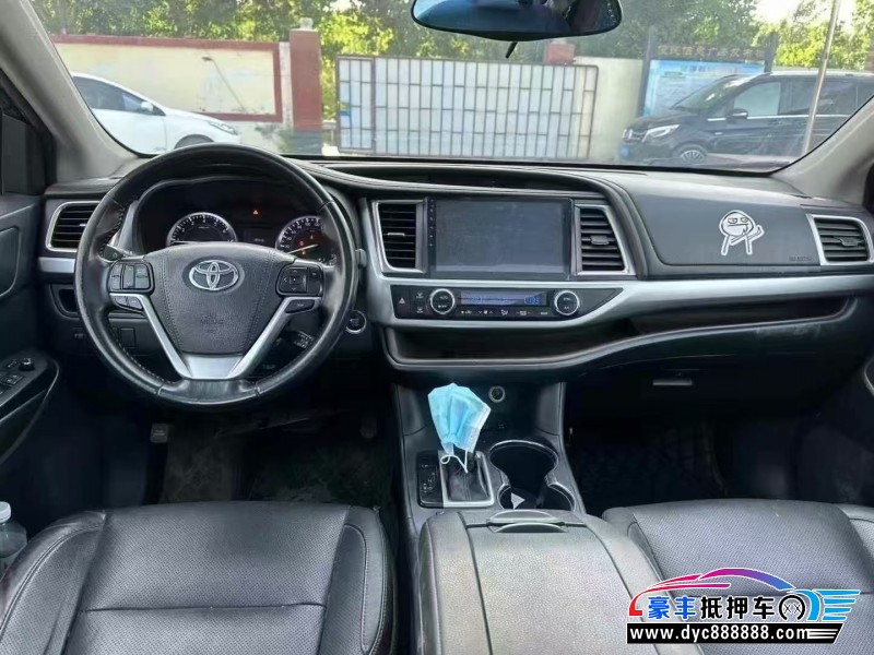 16年丰田汉兰达轿车抵押车出售