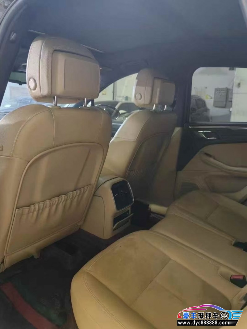 16年保时捷Macan迈凯轿车抵押车出售