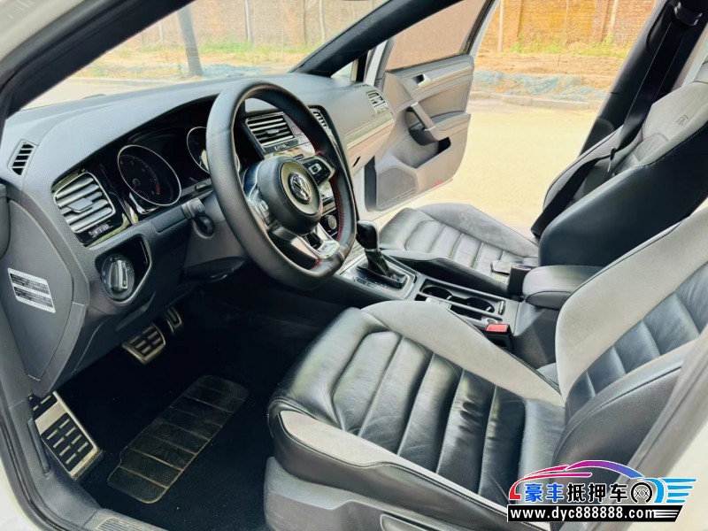 16年大众高尔夫轿车抵押车出售