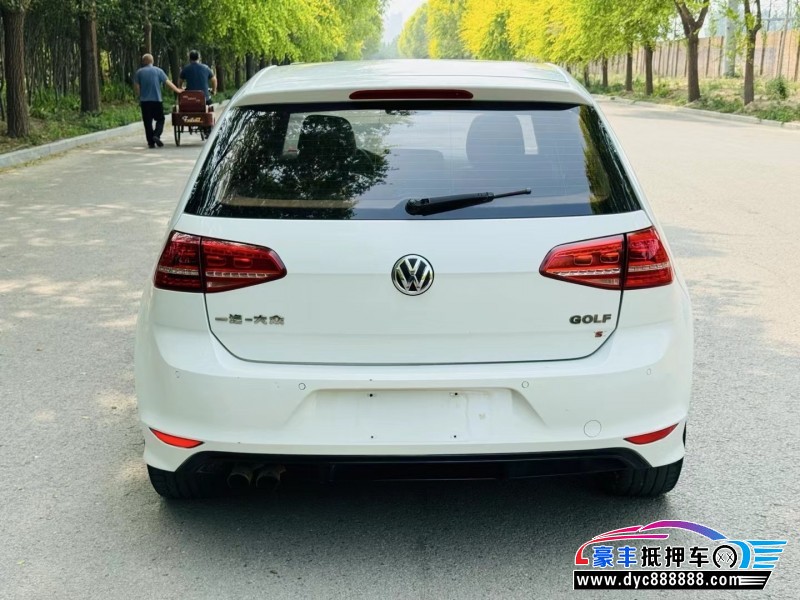 16年大众高尔夫轿车抵押车出售