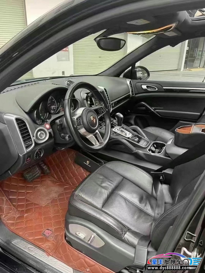 14年保时捷卡宴轿车抵押车出售