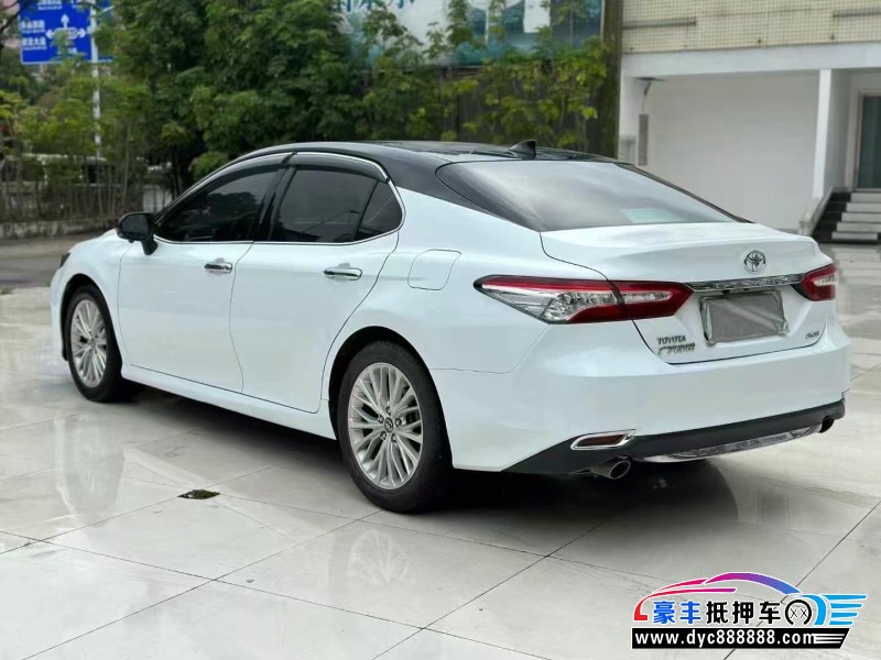 19年丰田凯美瑞轿车抵押车出售