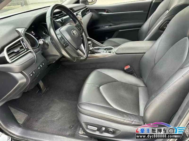 19年丰田凯美瑞轿车抵押车出售