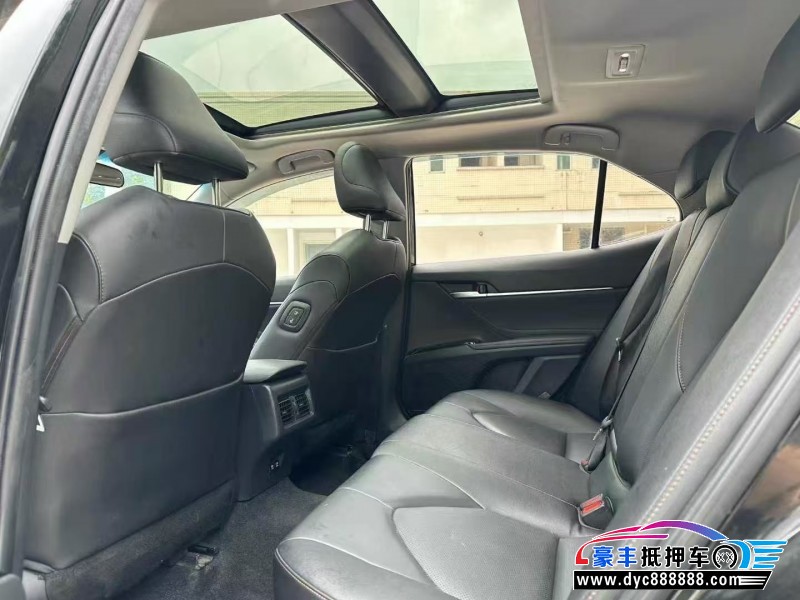 19年丰田凯美瑞轿车抵押车出售