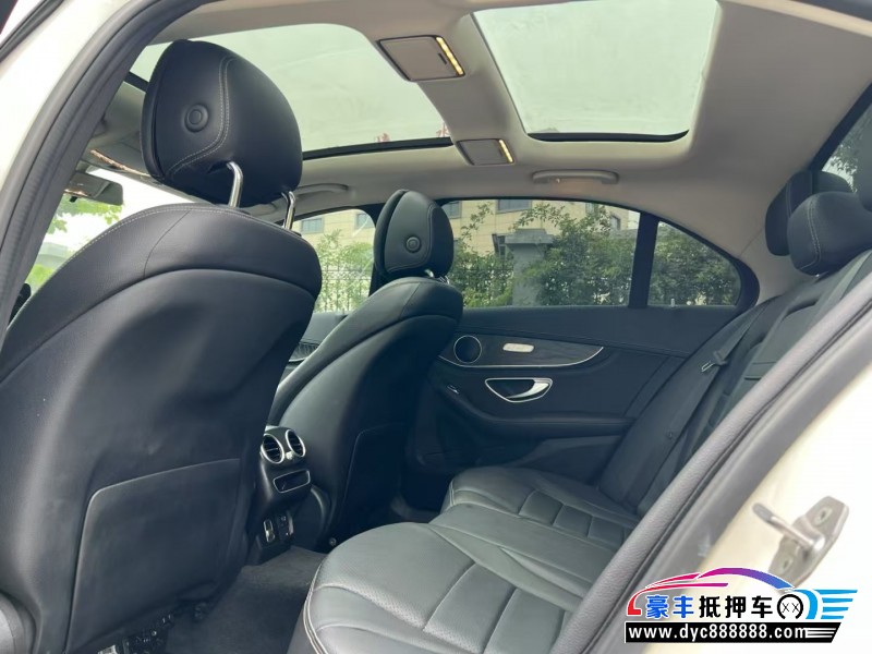 20年奔驰C轿车抵押车出售