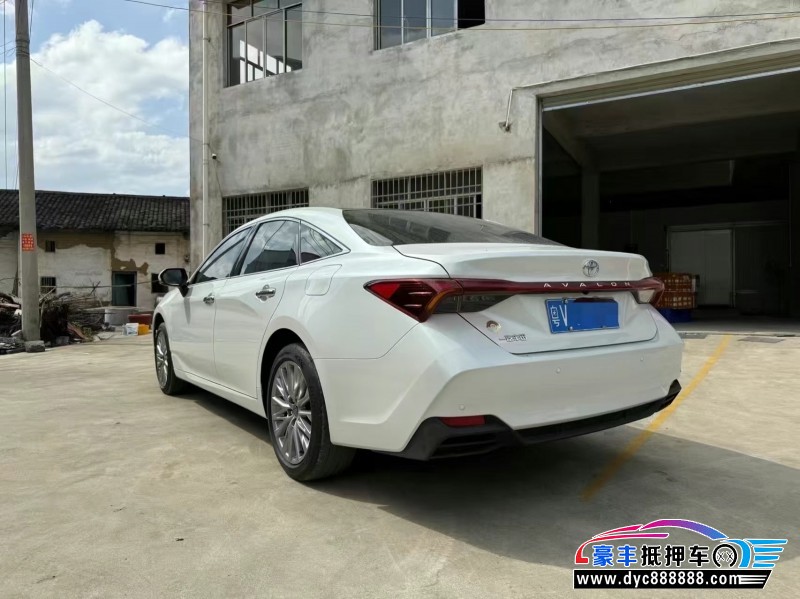 24年丰田亚洲龙轿车抵押车出售