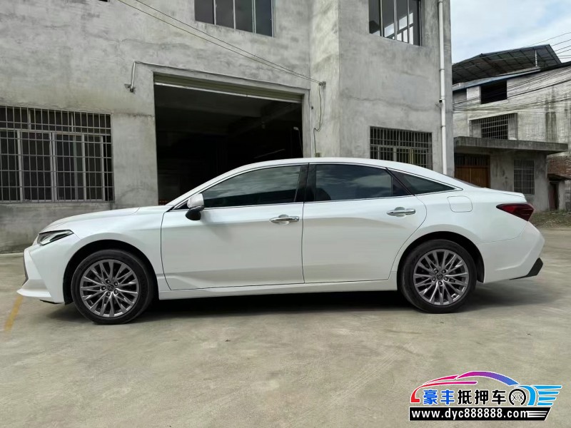 24年丰田亚洲龙轿车抵押车出售