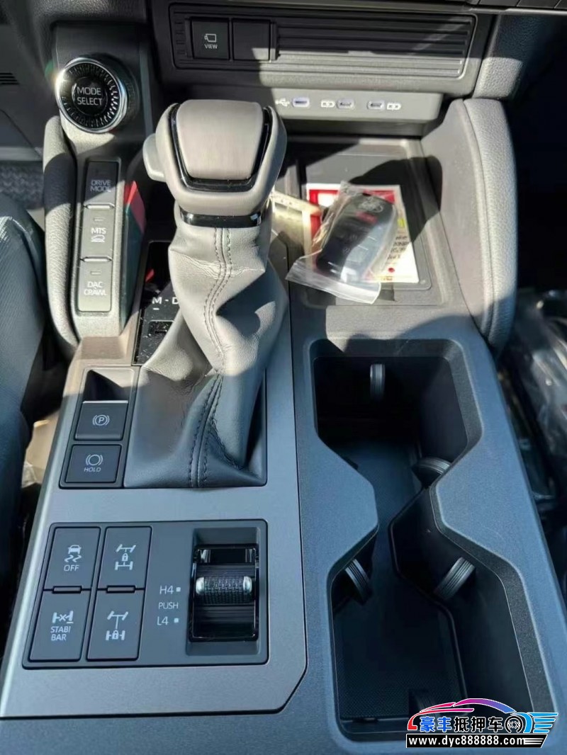 25年丰田普拉多（霸道）轿车抵押车出售