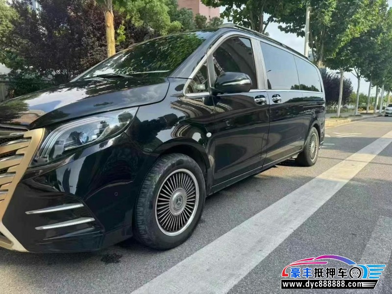 22年奔驰威霆轿车抵押车出售