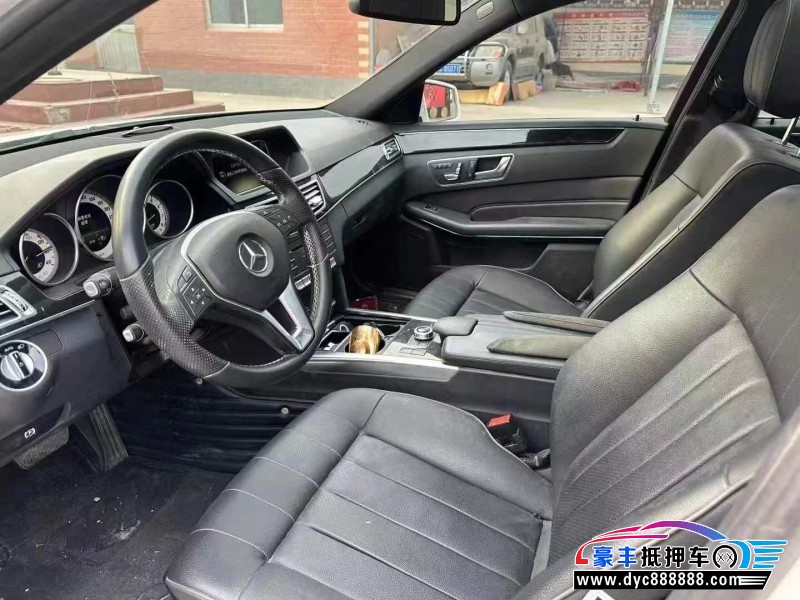 16年奔驰E轿车抵押车出售