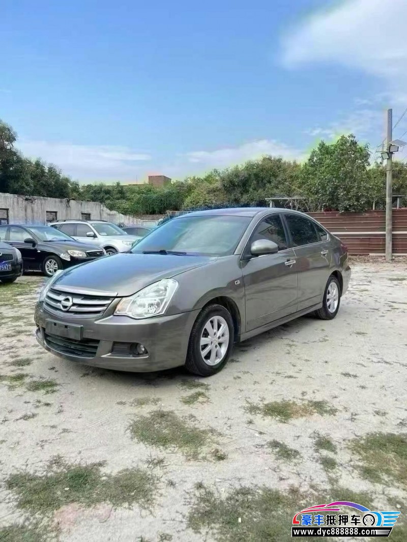 15年日产轩逸轿车抵押车出售