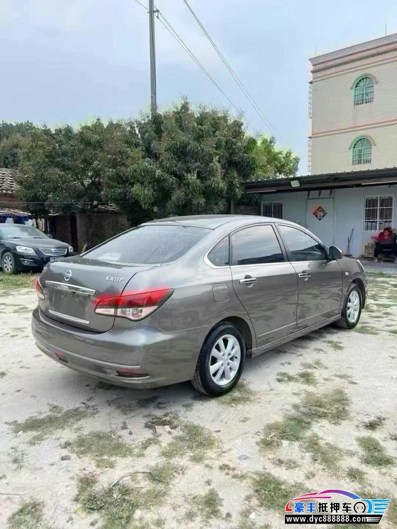 15年日产轩逸轿车抵押车出售