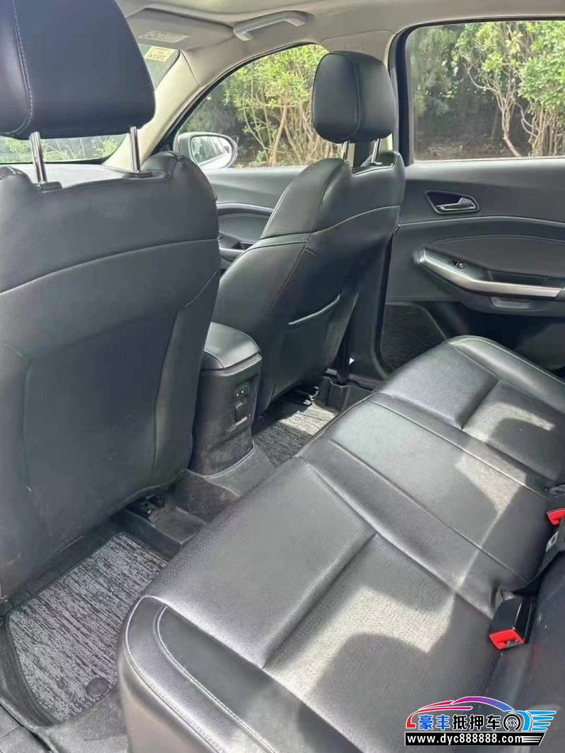 18年福特福睿斯轿车抵押车出售