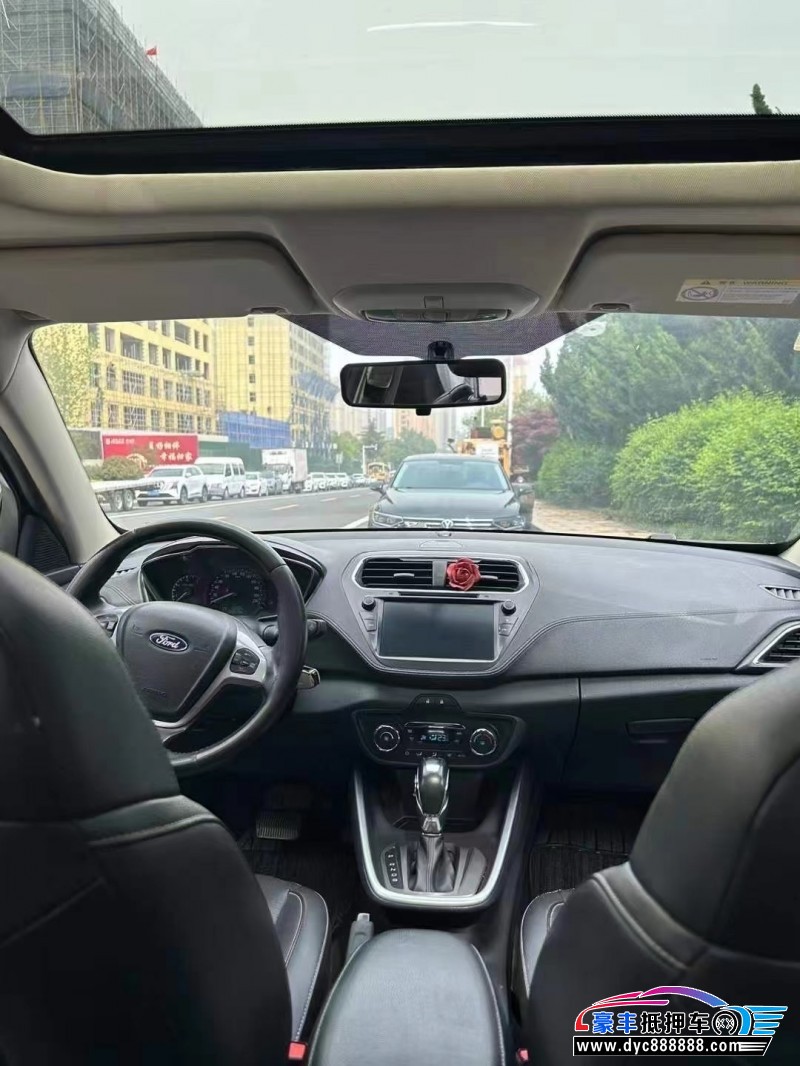 18年福特福睿斯轿车抵押车出售