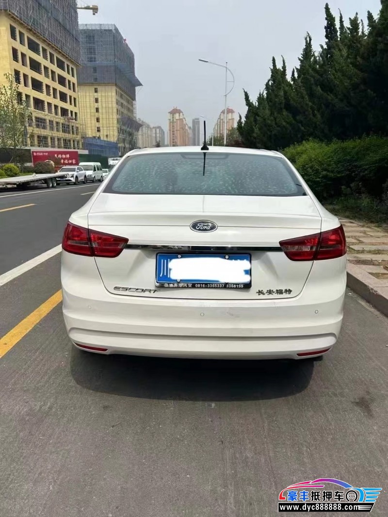 18年福特福睿斯轿车抵押车出售