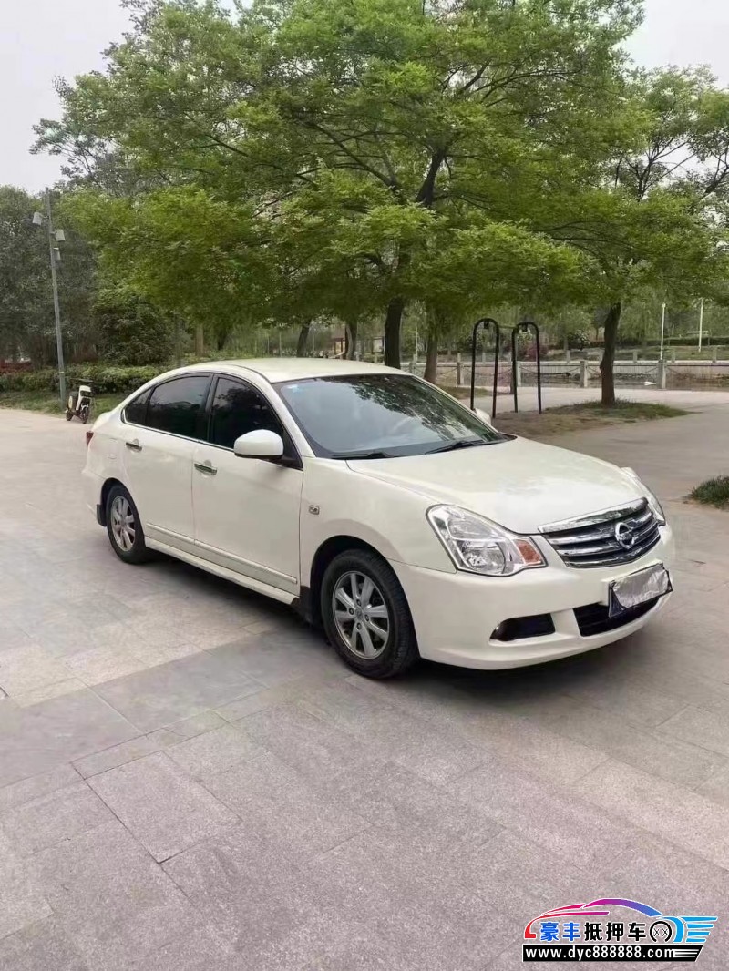 16年日产轩逸轿车抵押车出售