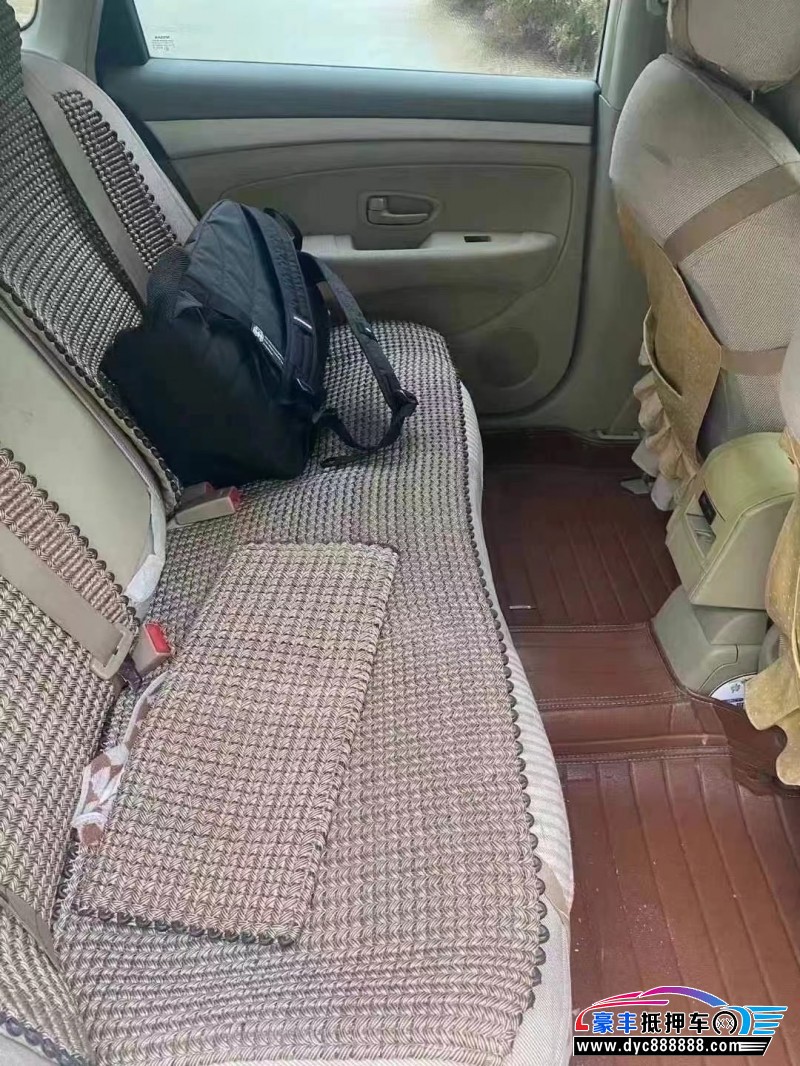 16年日产轩逸轿车抵押车出售