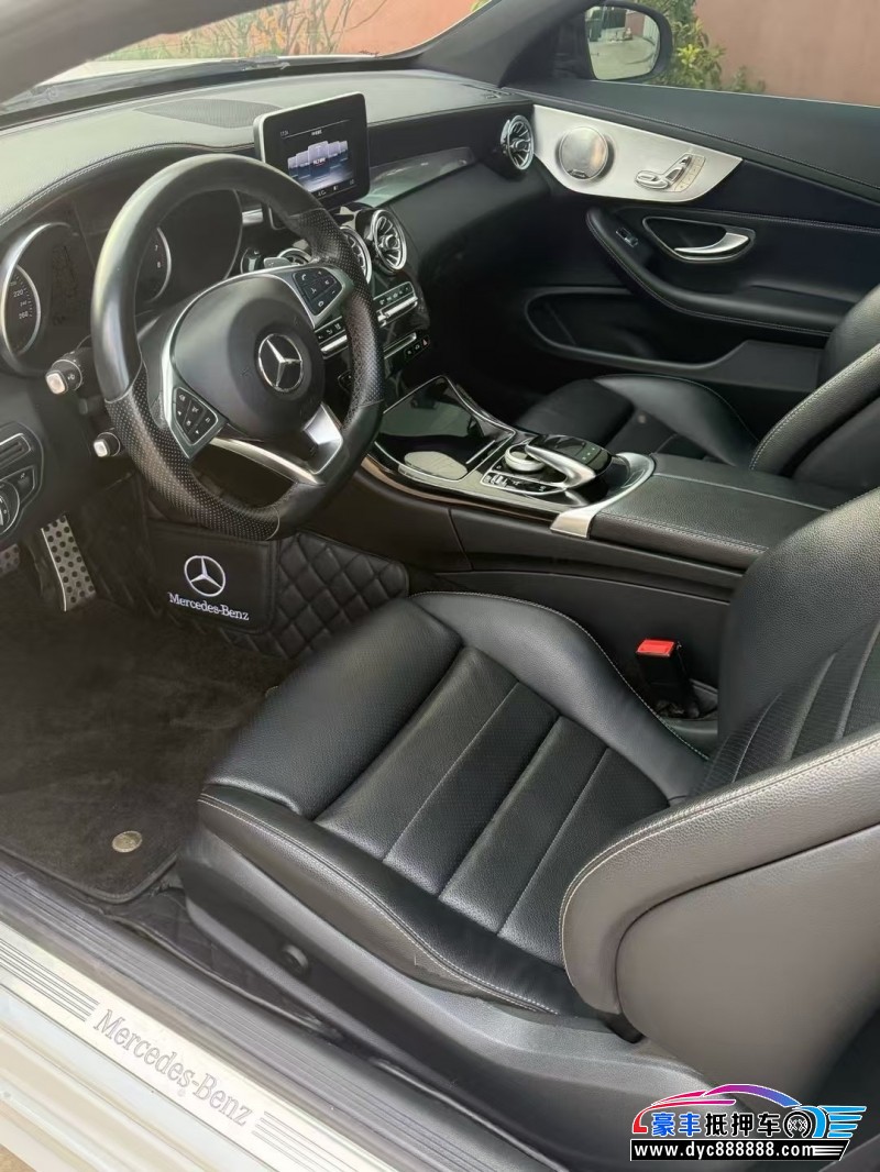 18年奔驰C轿车抵押车出售