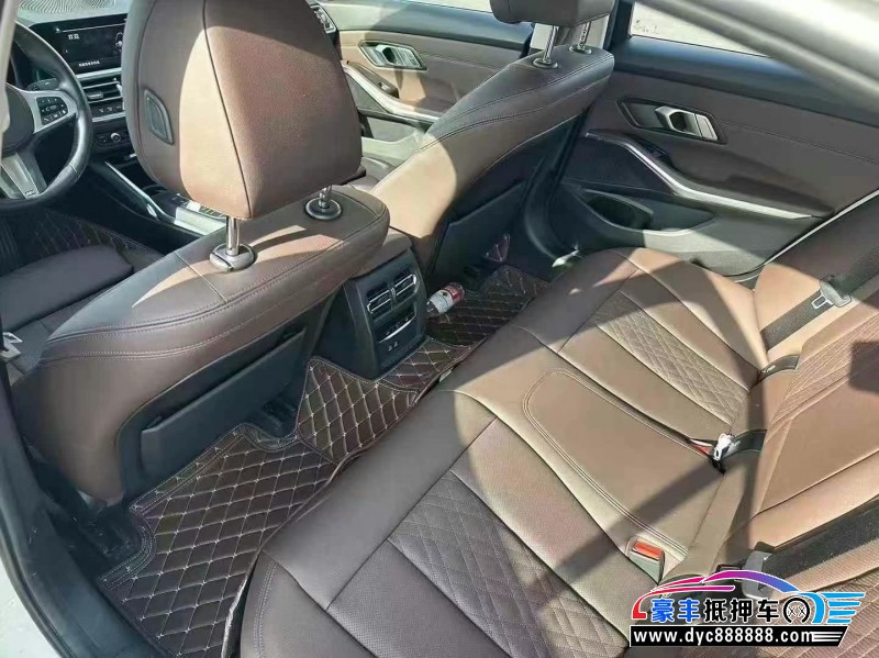 22年宝马3系轿车抵押车出售