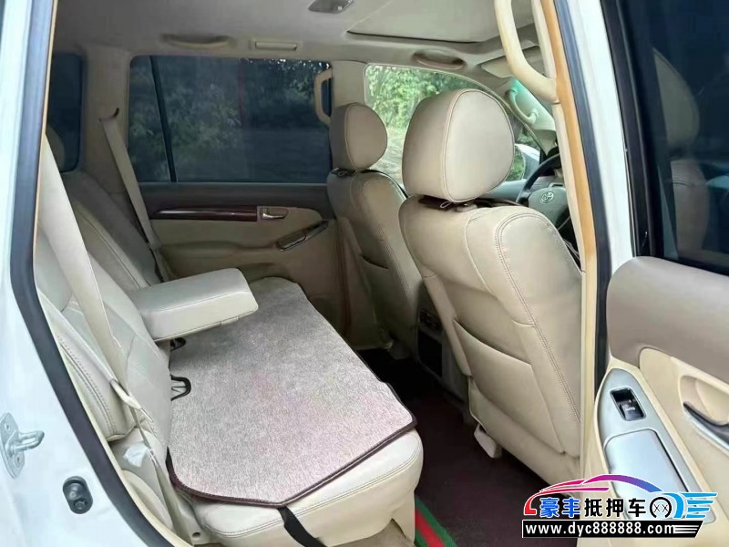 10年丰田普拉多（霸道）轿车抵押车出售