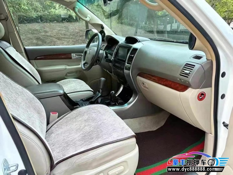 10年丰田普拉多（霸道）轿车抵押车出售